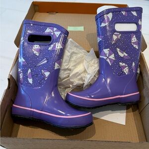 BOGS little kids rain boots. Size 12. NWT